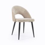 Mael chair in beige.
