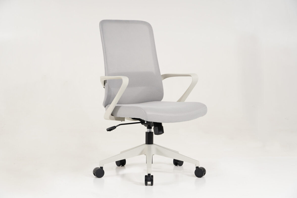 Luno chair in white.
