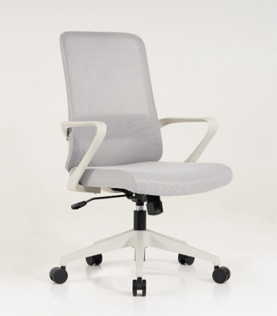 Luno chair in white.